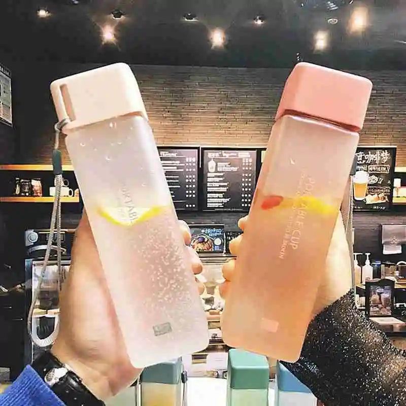 1Pc 500ml Transparent Square Plastic Matte Water Cup Outdoor Cold Juice Water Sports Cup with Portable Milk Rope Water Bottle
